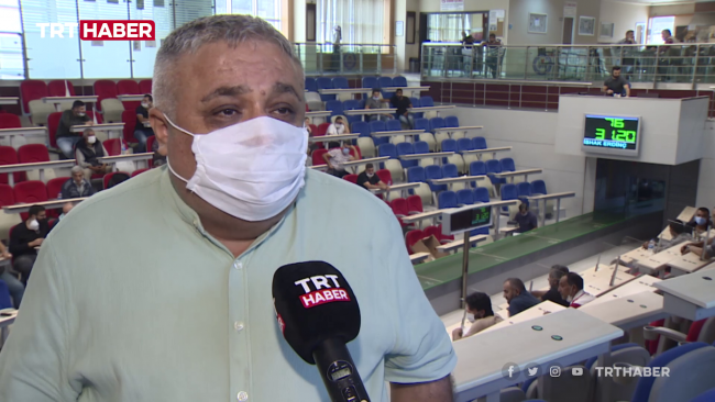 Türkiye'nin tek çiçek borsası üreticiler ile satıcıları buluşturuyor